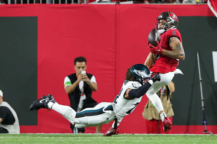 Rookie Sydney Brown breaks up TD against the Buccaneers' Mike Evans in Week 3